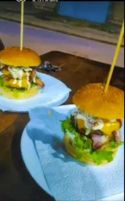 Combo 03 - 2 lanches + bata frita 200g