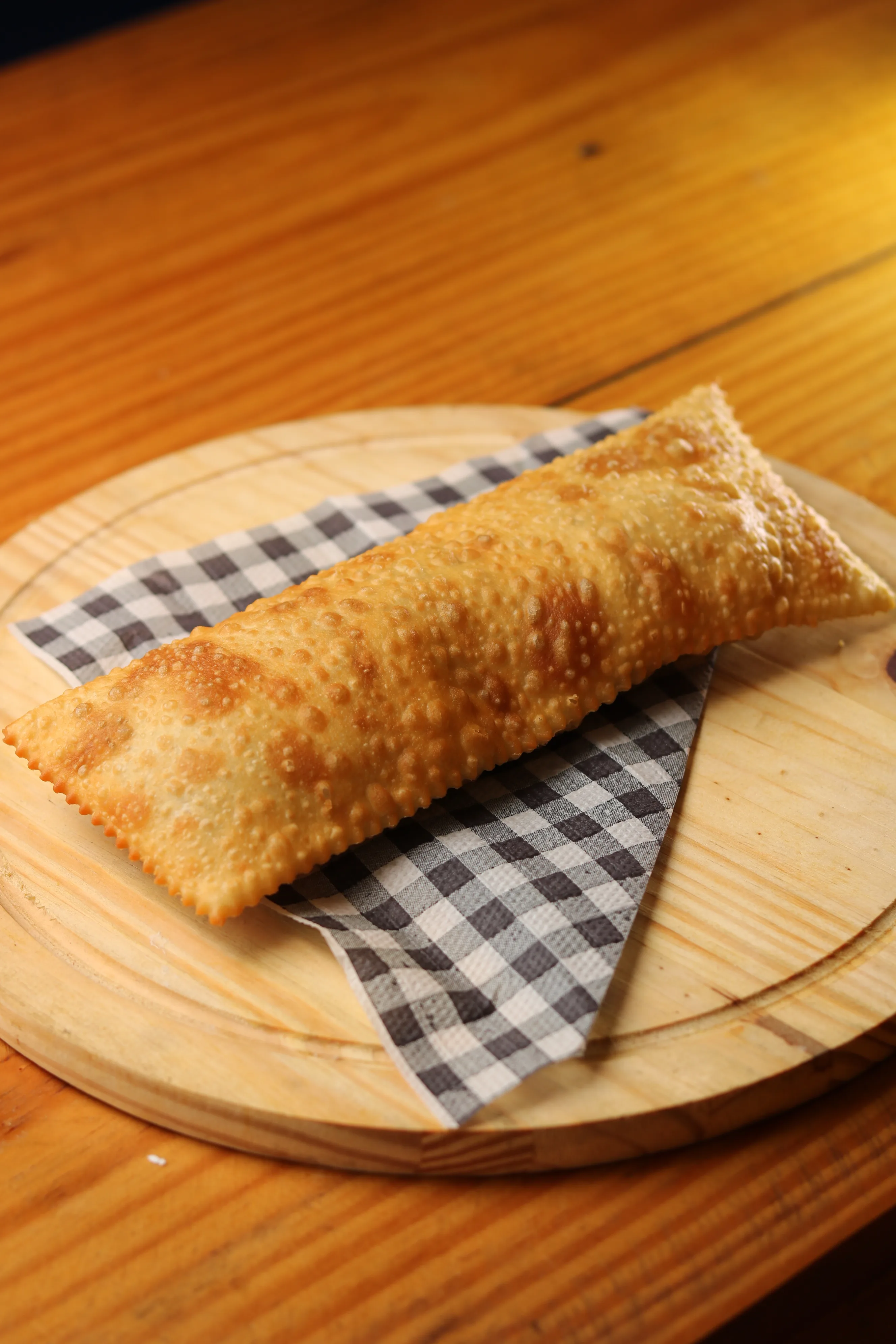 pastel de carne com mussarela
