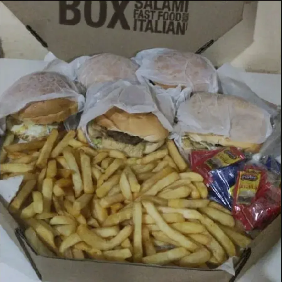 Combo 10 - 5 X-salada + batata frita 200g