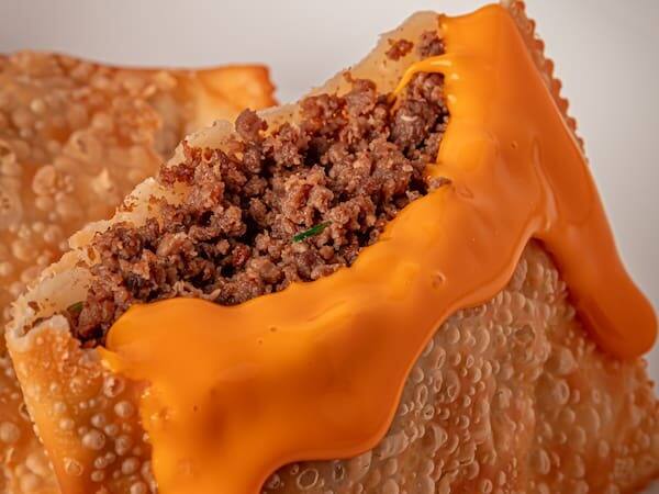 Pastel Carne E Cheddan