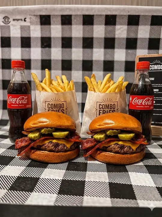 2 SMASH CLASSICO + 2 BATATA FRITA + 2 COCA COLA 200ml 