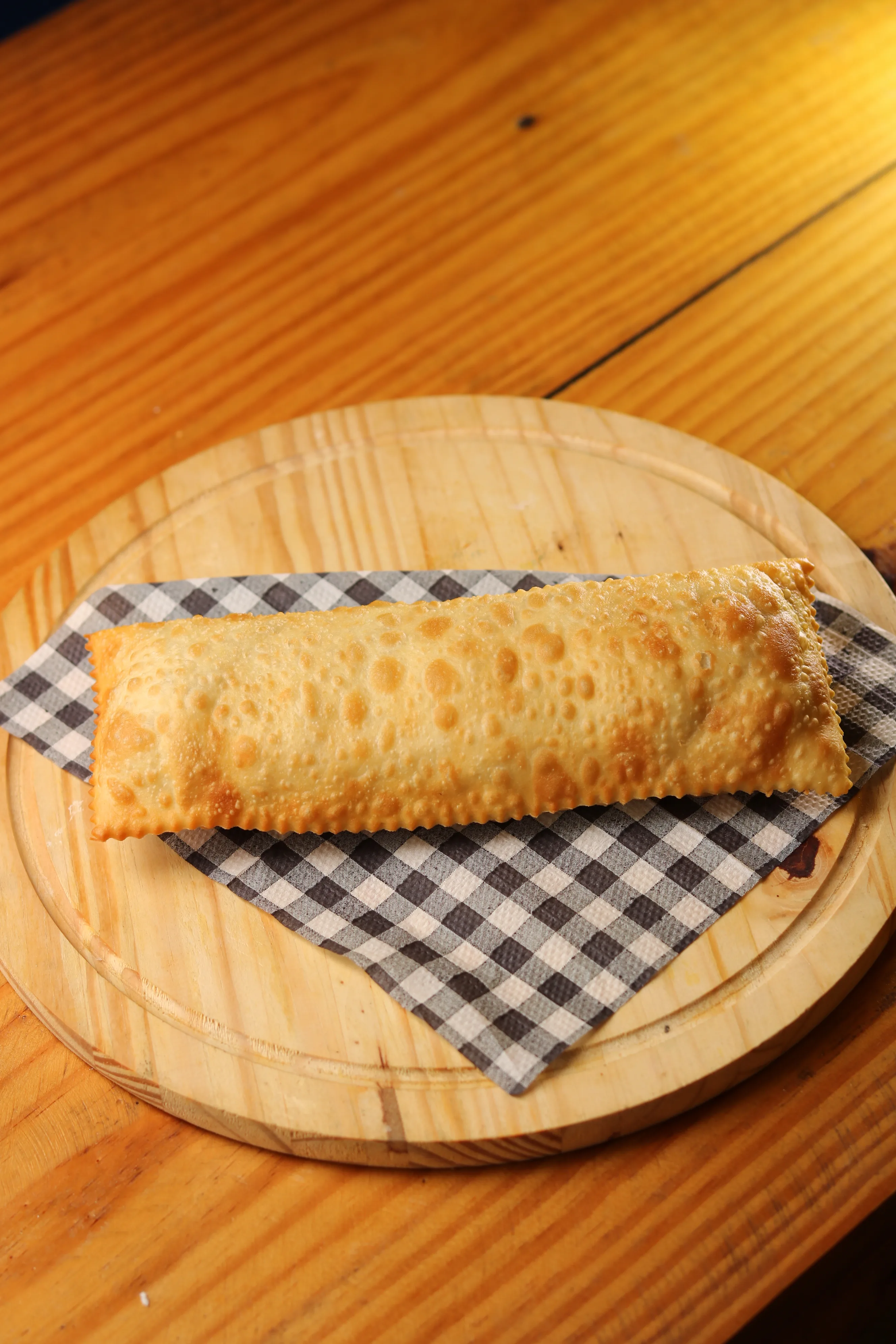 pastel de queijo coalho com azeitona